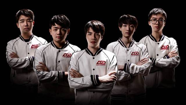 这次传球失 这次传球失